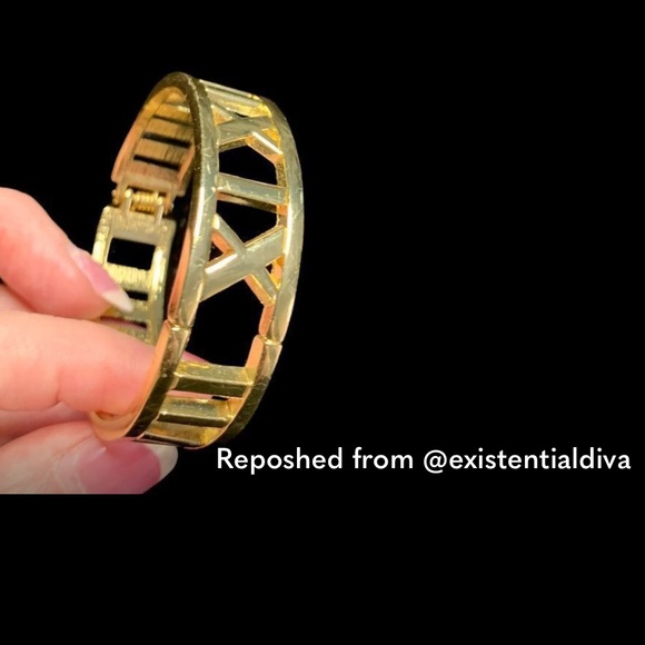 Roman Numeral Bangle Gold Bracelet - Picture 2 of 5